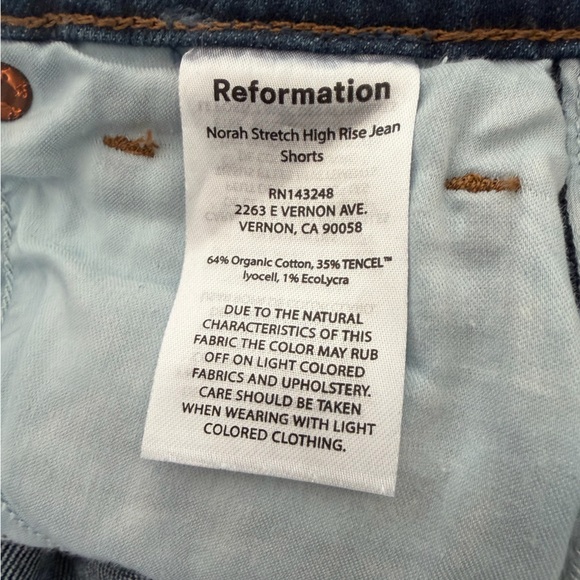 EUC Reformation Norah High rise denim shorts 25 - Picture 8 of 9